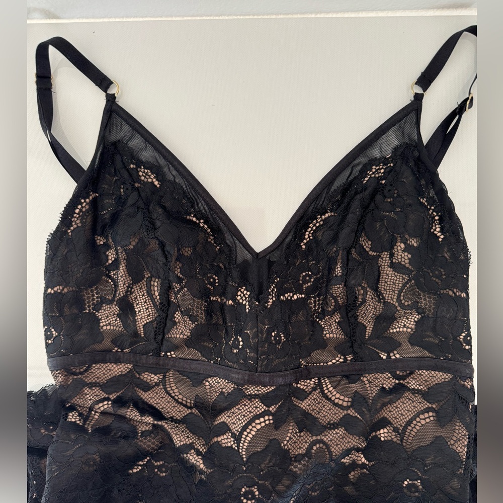 Guess black and nude lace mini dress - size Small - Picture 3 of 8